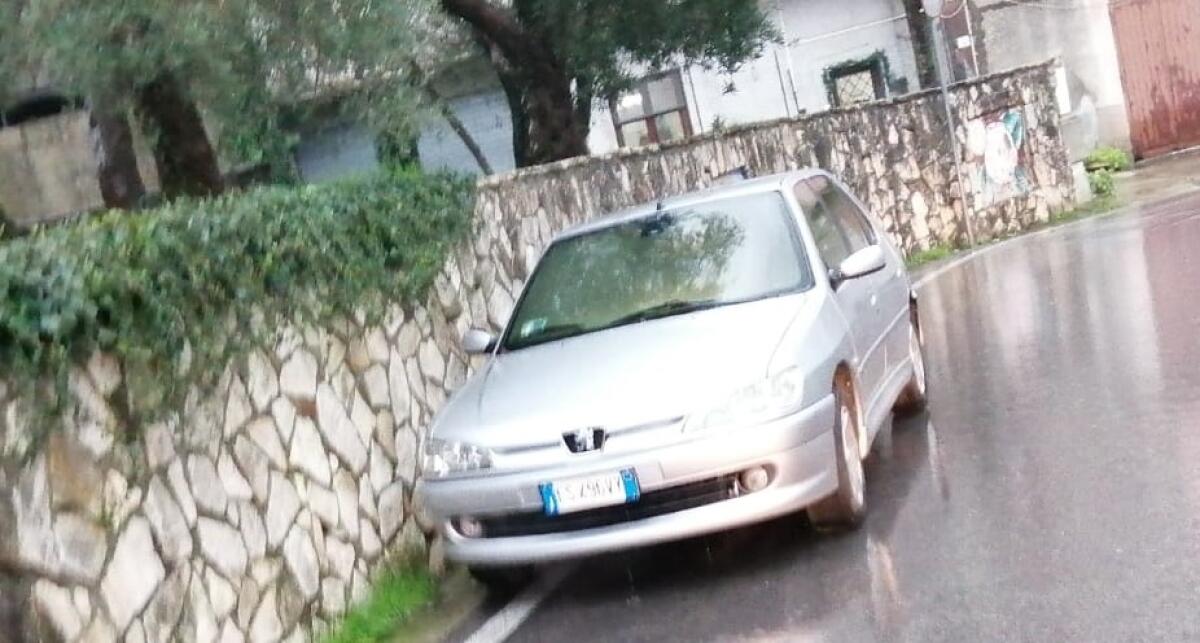 Cervinara. Incendio doloso di un'autovettura - 