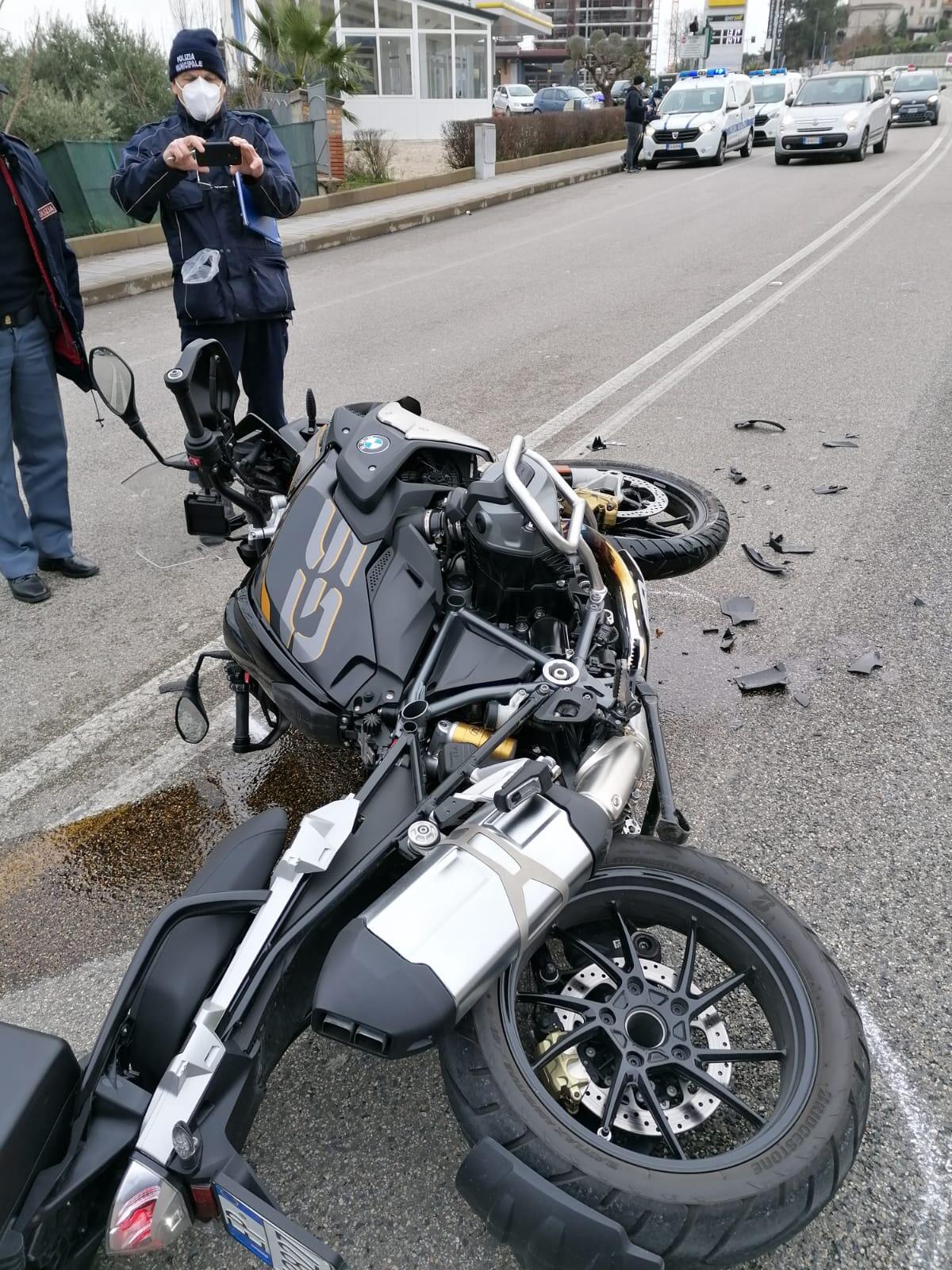Benevento. Incidente stradale in via Aldo Moro - 