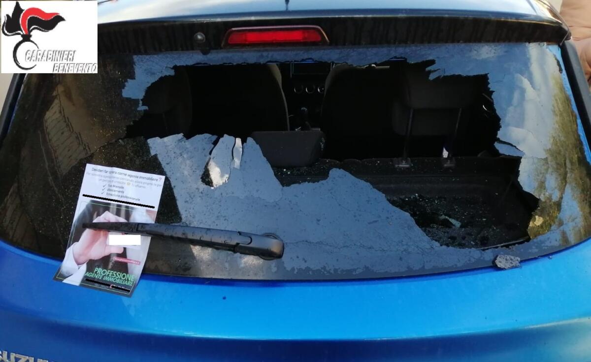 Paduli. Danneggiamento di due auto, identificato il presunto autore. - 