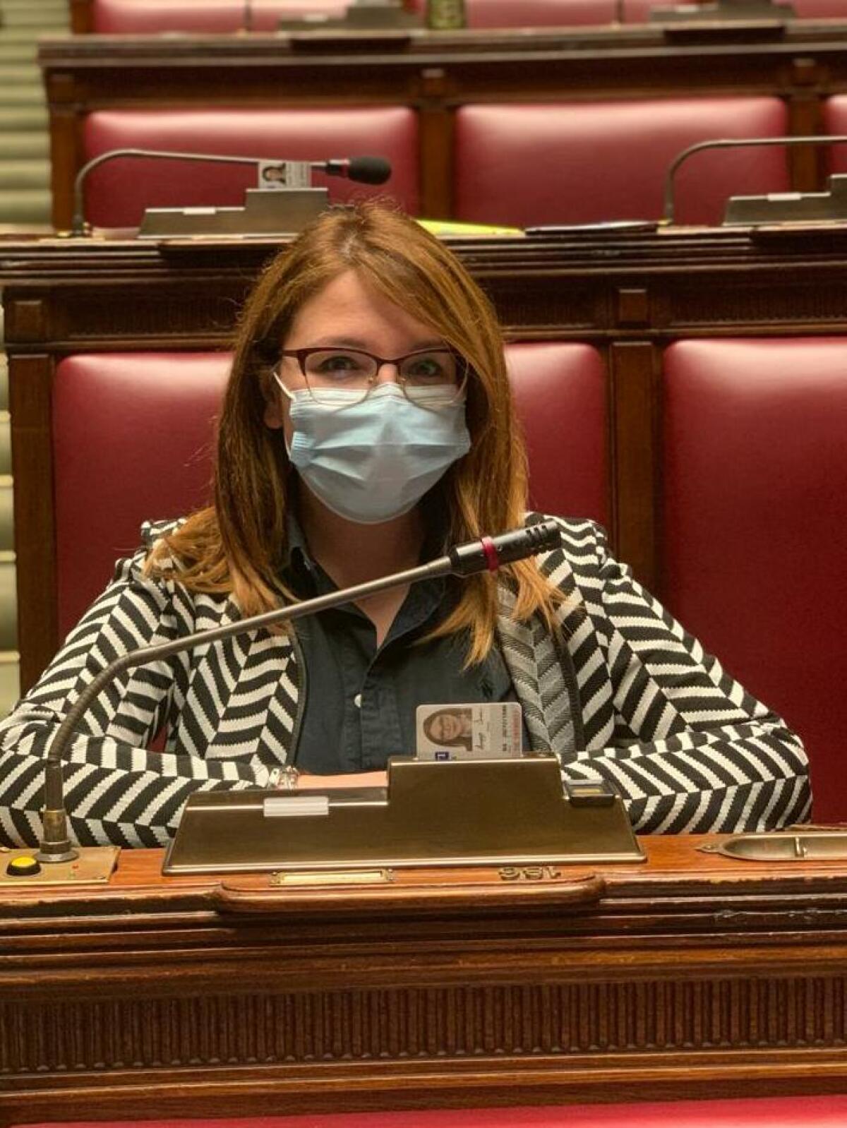 M5S, Manzo: “Cassa integrazione straordinaria e mobilità in deroga per le aree di crisi complesse Campane” - 