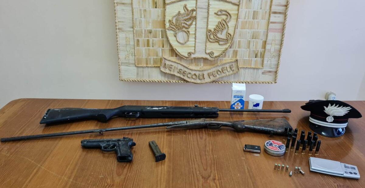 Montesarchio. Detenzione abusiva di armi e munizioni, in manette un 37 enne - 