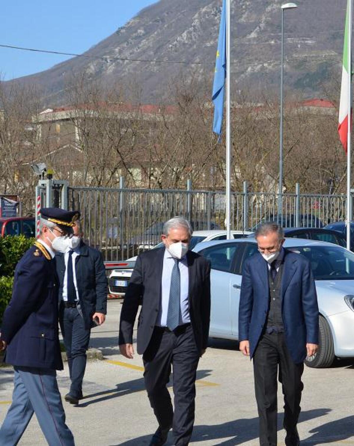Avellino. Il Procuratore  Airoma in visita in Questura. - 