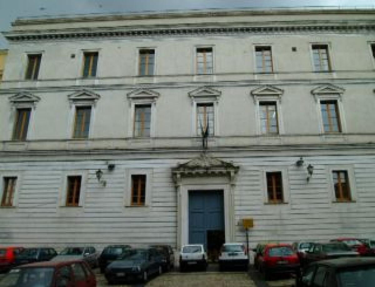 Unisannio. Domani le bandiere sulla sede del Rettorato saranno esposte a mezz'asta per ricordare Laura - 