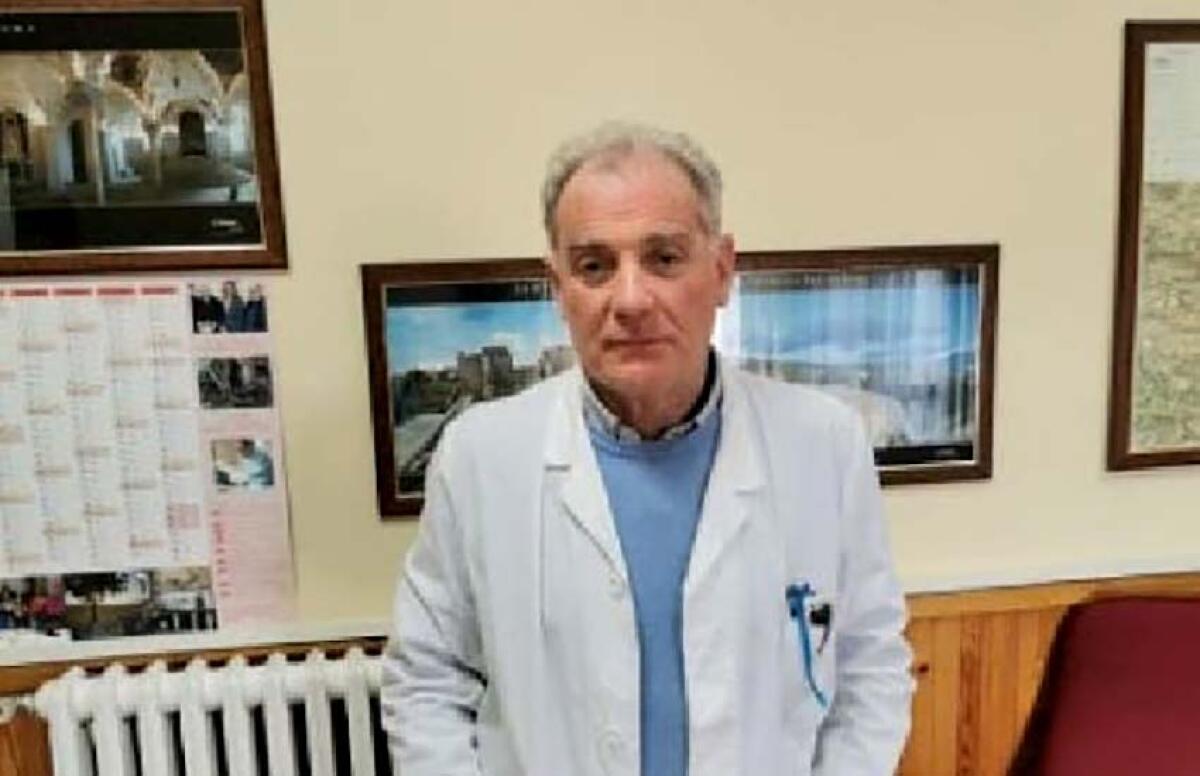 Sant'Angelo dei Lombardi si ferma per l'ultimo saluto al dottor Angelo Frieri. - 