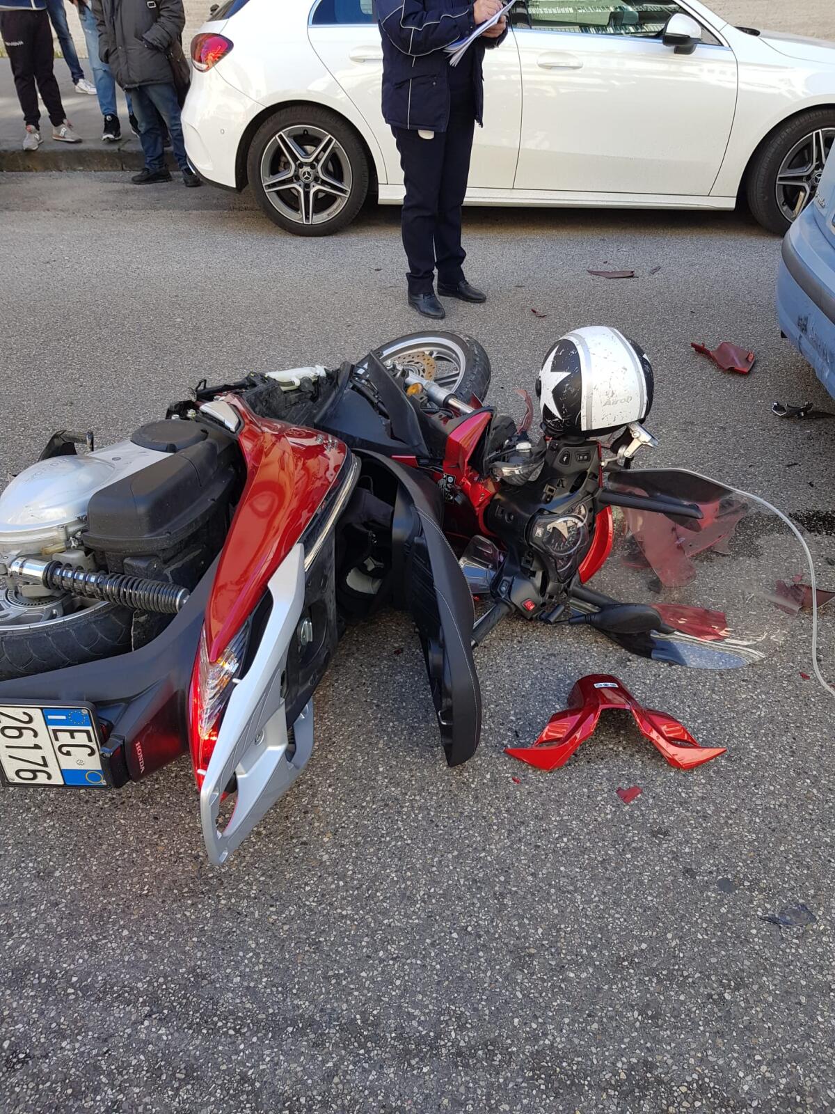 Benevento. Moto contro auto, feriti due ragazzi - 
