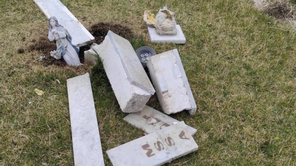 Montesarchio. "Vandali e vigliacchi, dovete solo vergognarvi" - 