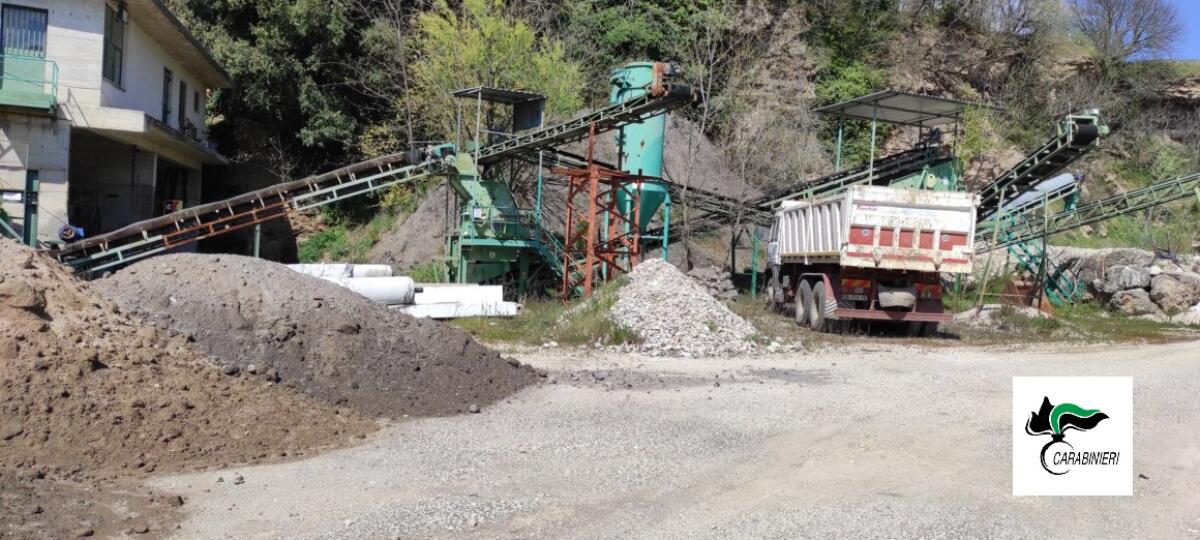 Telese Terme. Sotto sequestro un autocarro che trasportava rifiuti provenienti da scarti di demolizione - 