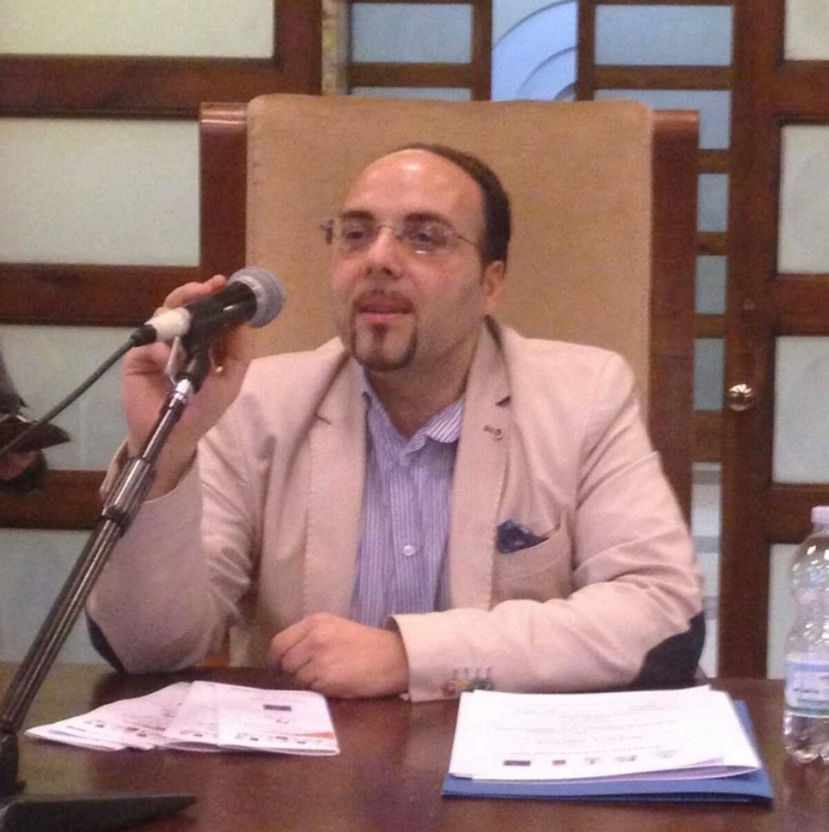 Valerio Ferrara è il nuovo coordinatore regionale della Campania per il partito Rivoluzione Animalista - 