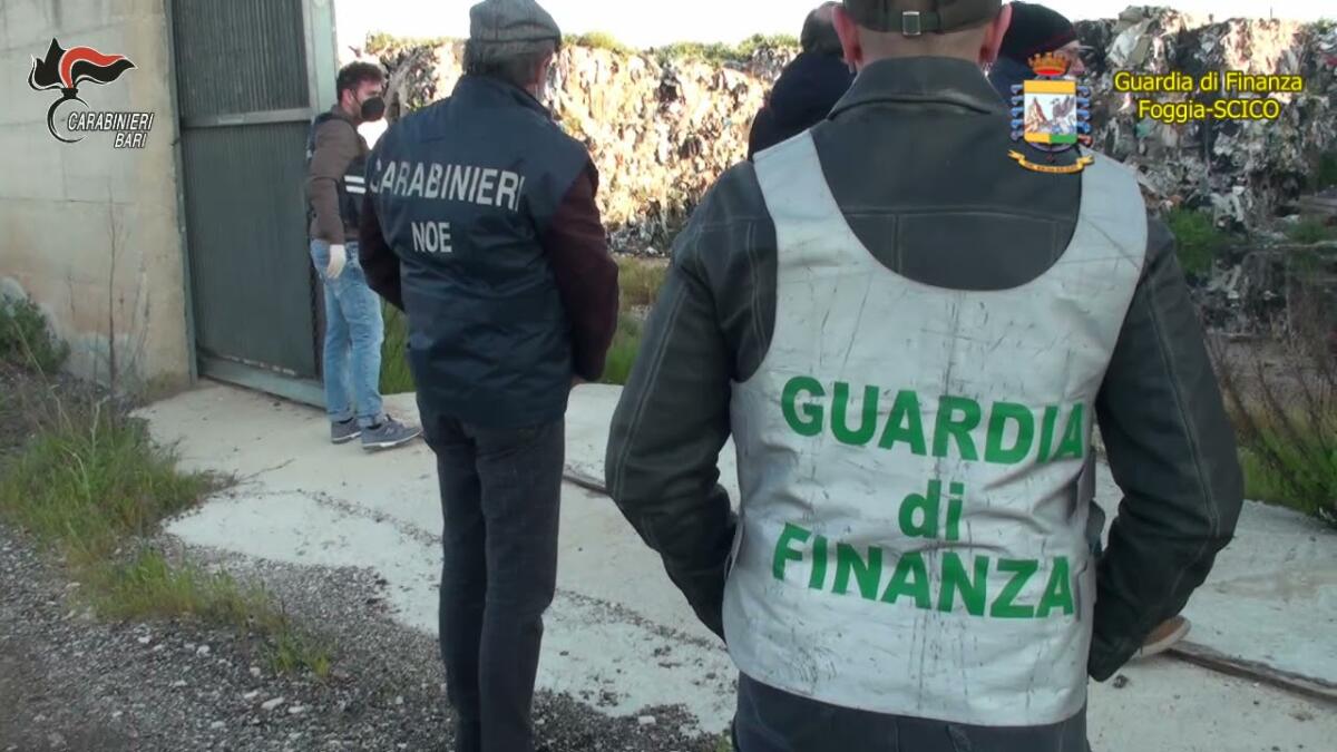 Traffico di Rifiuti tra Campania, Puglia e Abruzzo. Sei misure cautelari. - 