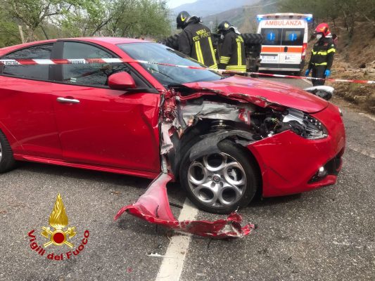 Baiano. Scontro tra auto e trattore grave un anziano del posto.