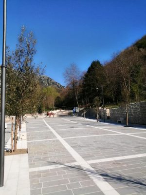 Cervinara. Dopo l'alluvione del 1999 rinasce Piazza Joffredo.