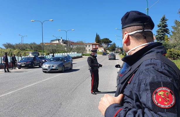 Ariano Irpino. Incrementati i servizi preventivi dei Carabinieri: anche la C.I.O. a supporto dell'arma locale.