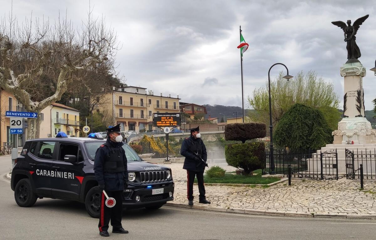 Si fa versare circa mille euro denunciato per truffa un 40 enne - 