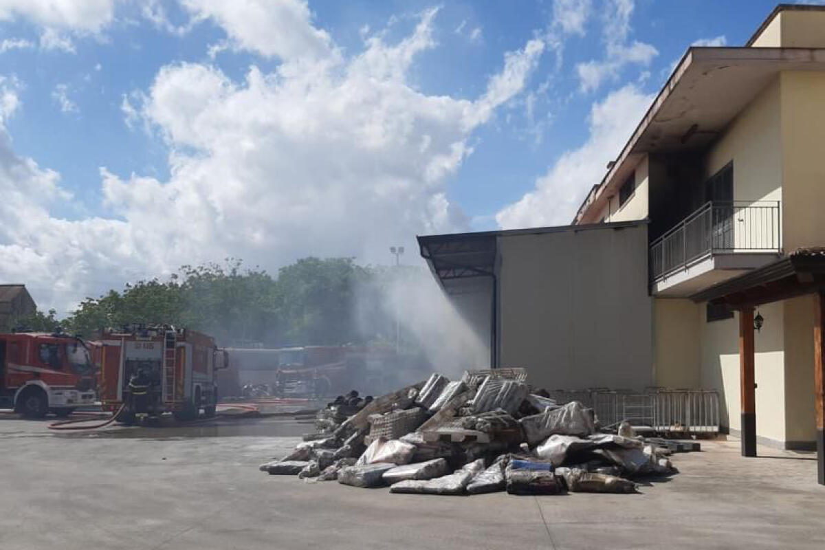 Incendio di Saviano, monitoraggio degli inquinanti atmosferici - 