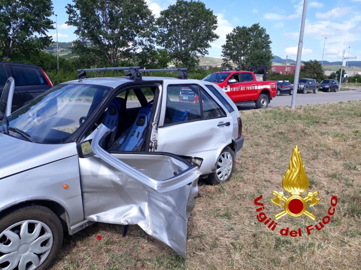 Flumeri. Scontro tra auto, due feriti. - 