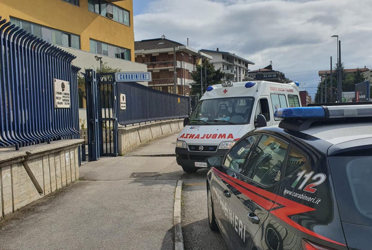 Avellino. Uccide la moglie 83 enne e si costituisce ai carabinieri - 