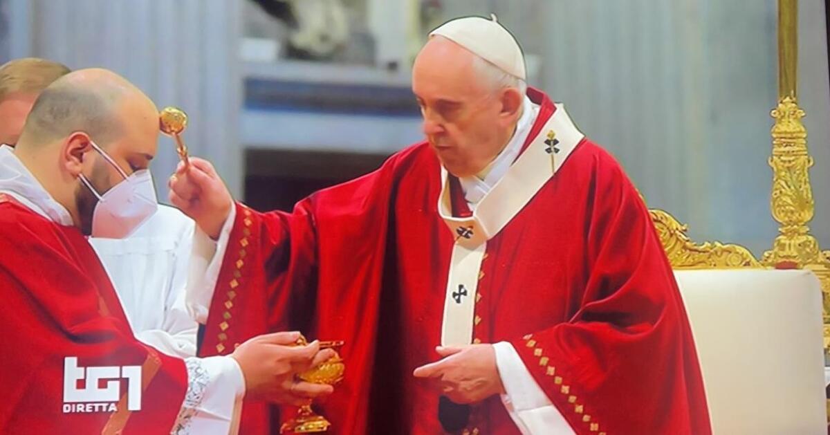 Il diacono Vincenzo Cioffi di Cervinara ha concelebrato con Papa Francesco - 