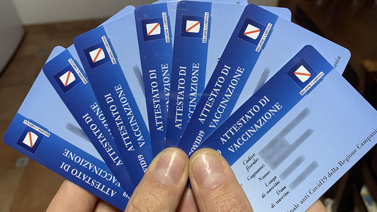 Cervinara. Da domani al Comune la consegna delle CARD di attestazione Vaccino Anticovid19 - 