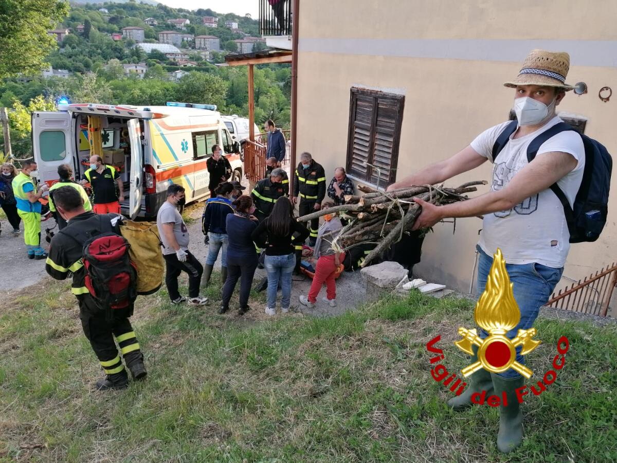 Atripalda. Ritrovata la 96 enne scomparsa da ieri, era andata a raccogliere legna - 