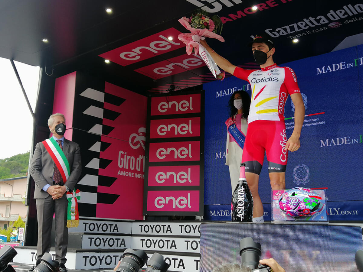 Guardia S.: Di Lonardo ringrazia la cittadinanza per il notevole contributo offerto per l'arrivo del 104 esimo Giro d'Italia. - 