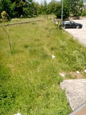 Cervinara. Non è giusto pulire solo la Villa Comunale, un lettore ci segnala lo stato di abbandono di strade e piazze