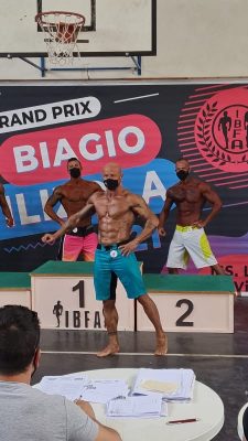 Pasquale Lombardi sul gradino più alto del podio del Gran Prix Biagio Filizola