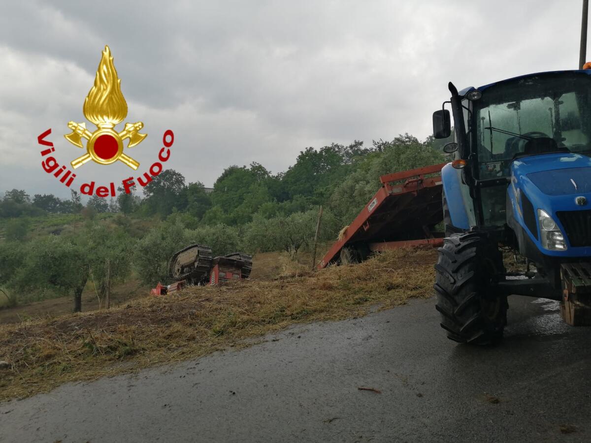 47 enne di Calvi muore schiacciato dal trattore - 