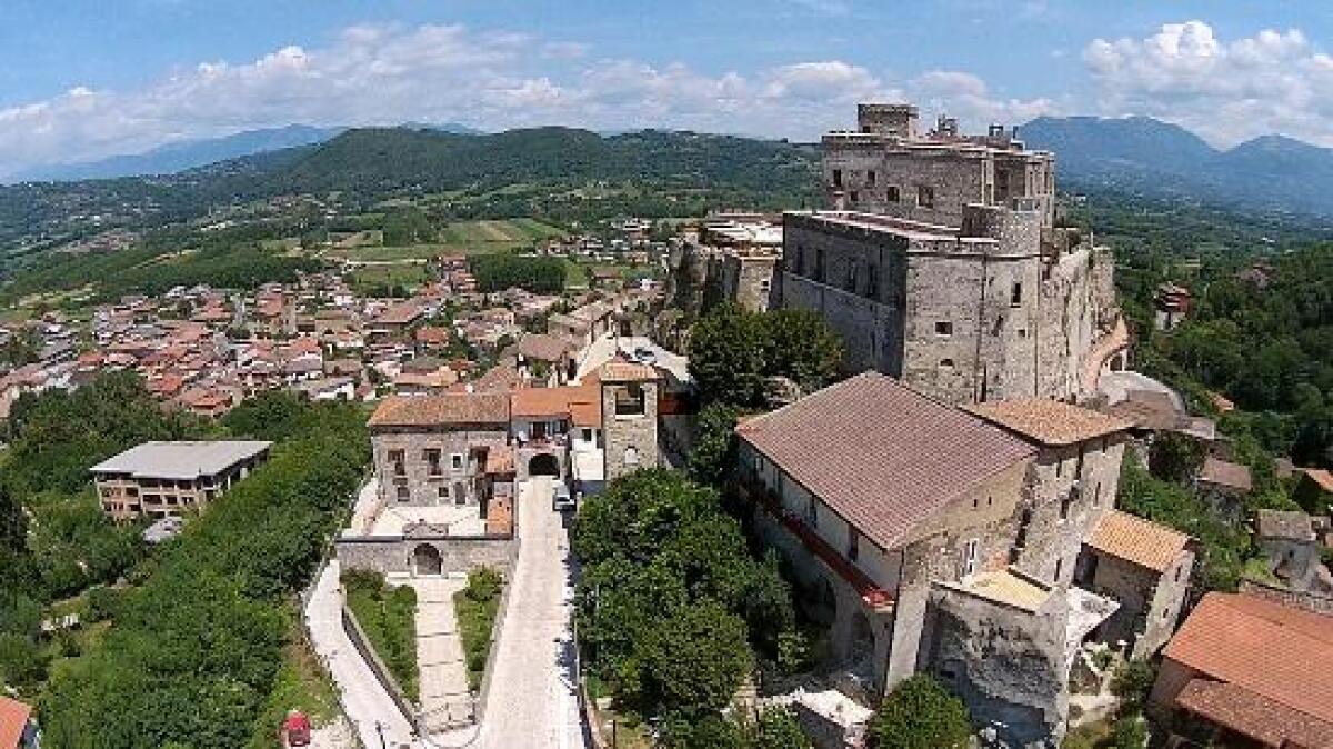 Limatola. Sequestrata azienda lavorazione di inerti di cava - 