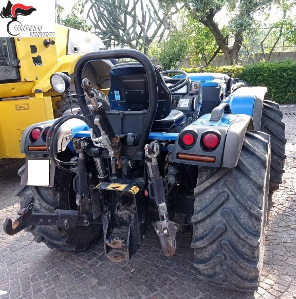 Ritrovati i trattori e l’autocarro rubati al Parco naturalistico del Volturno di Amorosi. - 