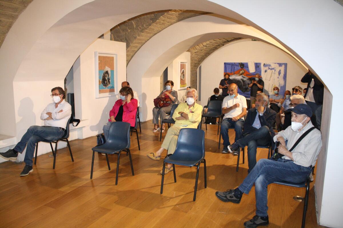 Presentata al museo Arcos, la monografia di Massimo Bignardi sui dipinti, sui disegni e sulle tempere di Arturo Pagano. - 