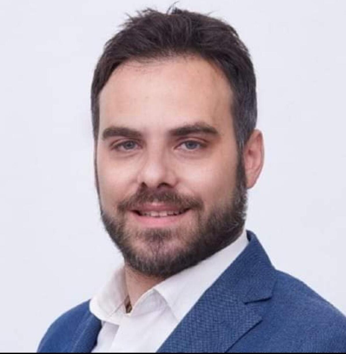 Cervinara: Luca Sellitto smentisce di aver aderito a Forza Italia. - 
