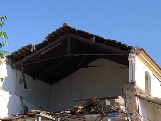 Benevento. Civico 22: i cittadini non dormono