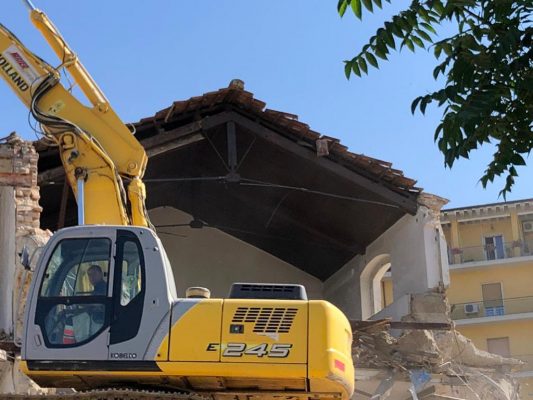 Benevento. Civico 22: i cittadini non dormono