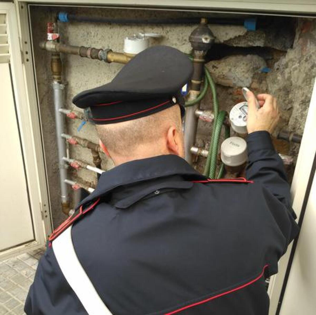 Furto di acqua: i carabinieri denunciano due persone - 
