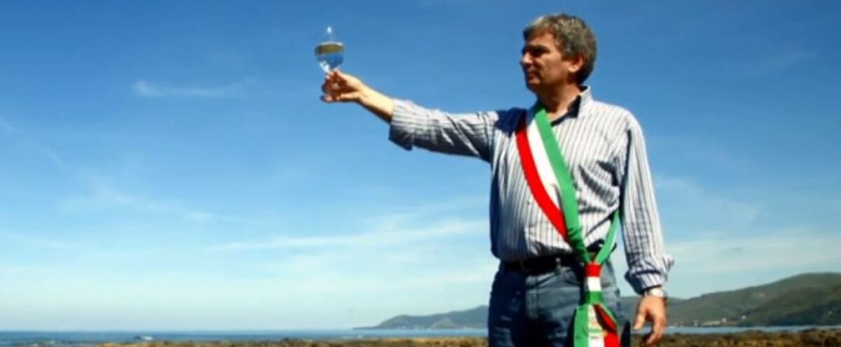 Omicidio Vassallo, fratelli Sindaco assassinato: riaprire subito le indagini - 