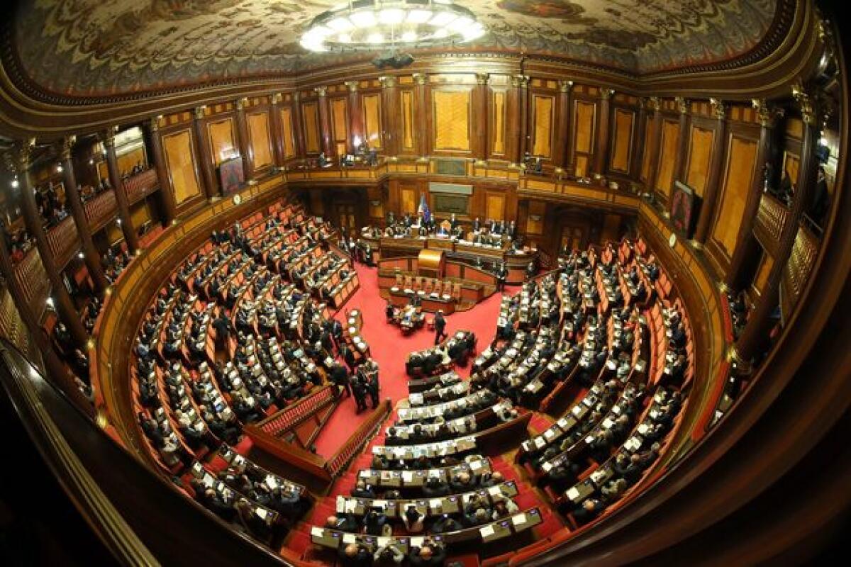 Sì definitivo Senato a voto a 18enni - 