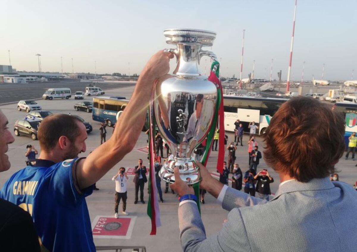 L'Italia campione d'Europa di calcio è arrivata a Roma. - 