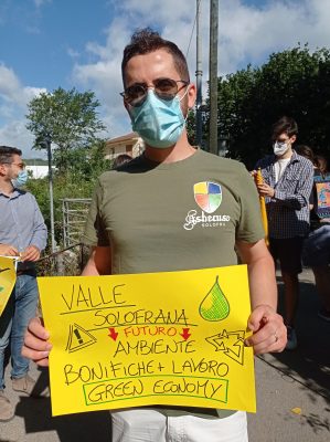 Legambiente con flash mob di denuncia: #liberidaiveleni la Valle del Sabato