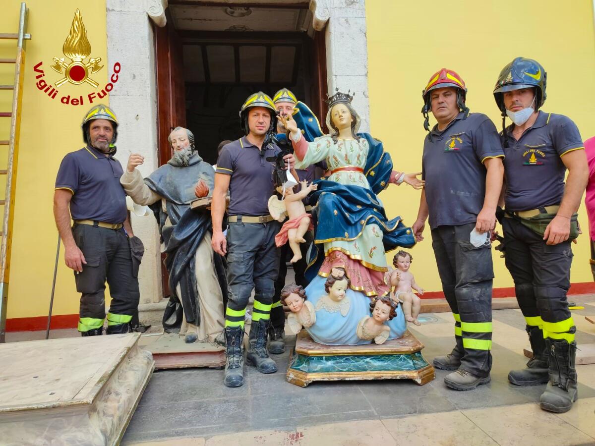Taurano. Crolla soffitto ligneo Chiesa Maria Santissima Assunta - 