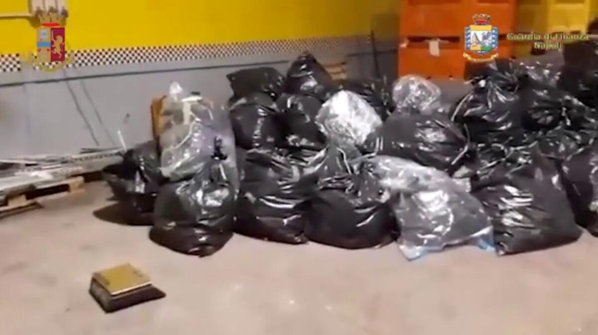 Operazione congiunta GDF - PS: sequestrati 1.675 kg. di marijuana. - 