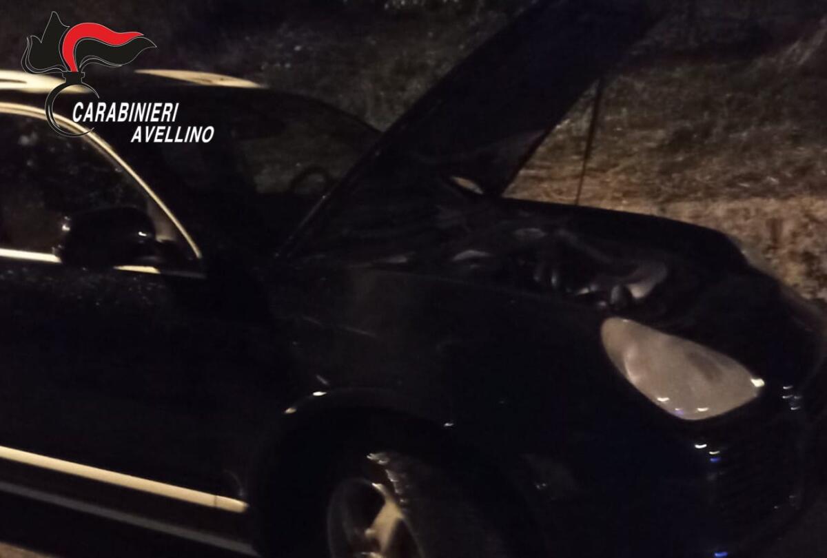 Data alle fiamme una Porsche Cayenne - 