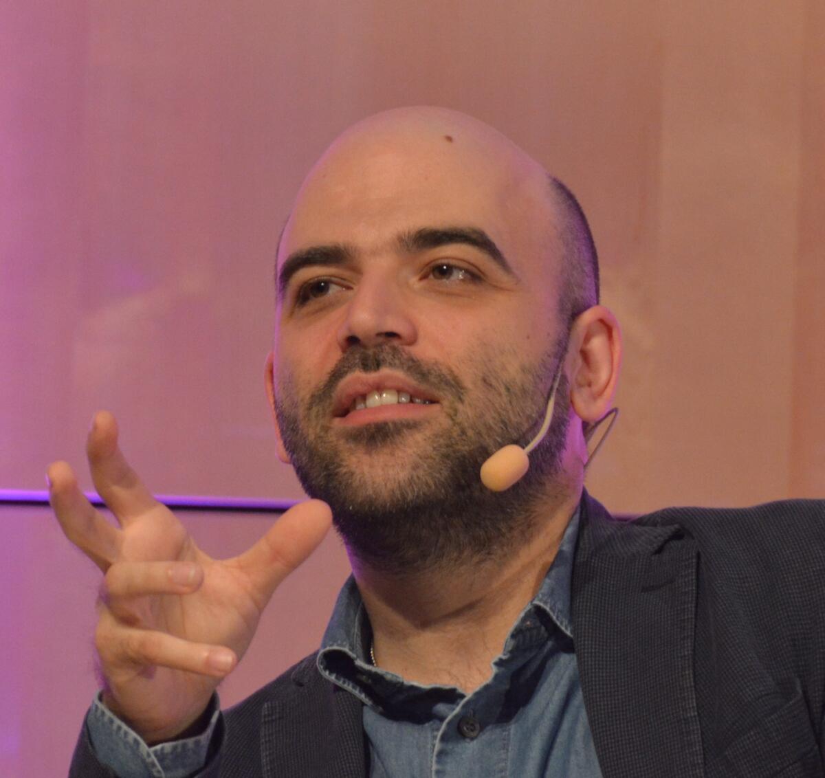 Saviano a De Luca: devi essere il presidente di tutti - 