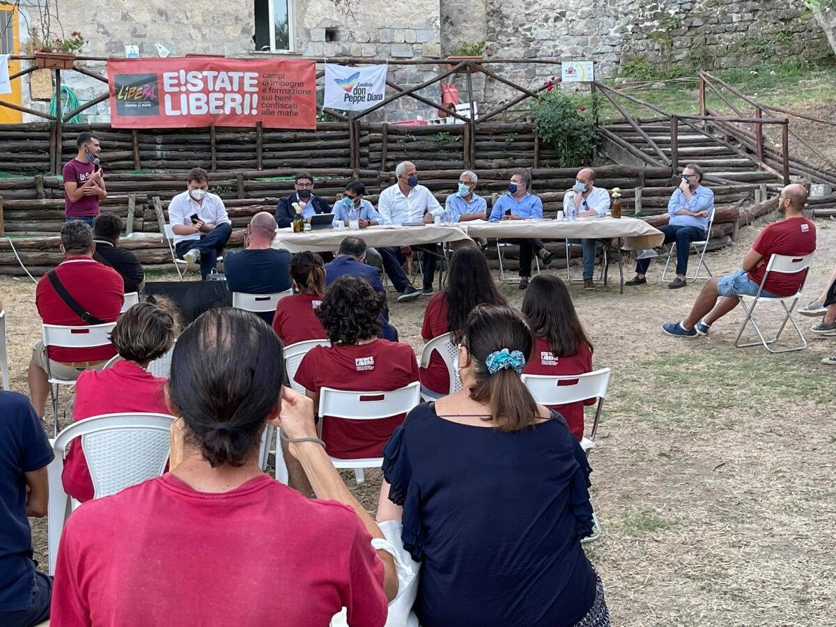 Al Festival dell’Impegno civile Sale della Terra interviene con il Direttore del comparto Agricoltura coesiva, Donato De Marco. - 