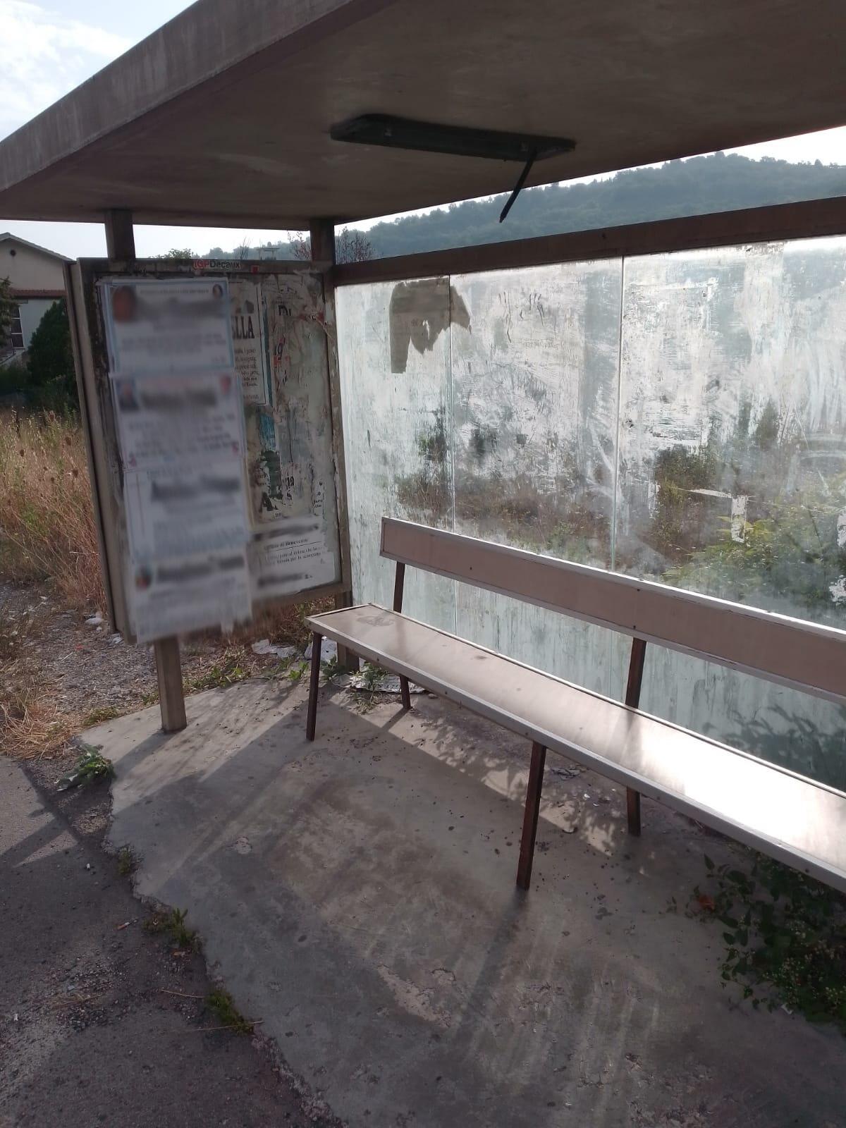 Degrado urbano, Izzo (Città Aperta): “In zona Epitaffio c’è la pensilina dell’eterno riposo” - 