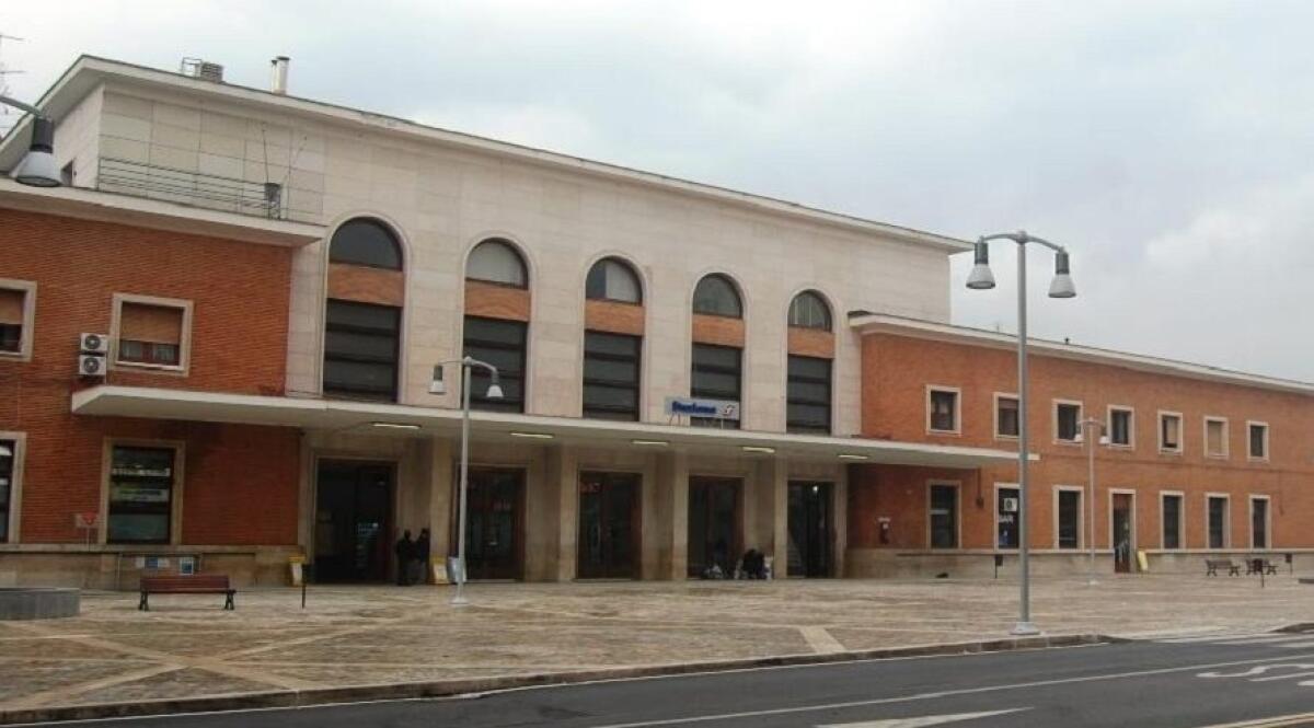 Pd: sulla stazione centrale Mastella millanta meriti che non ha - 