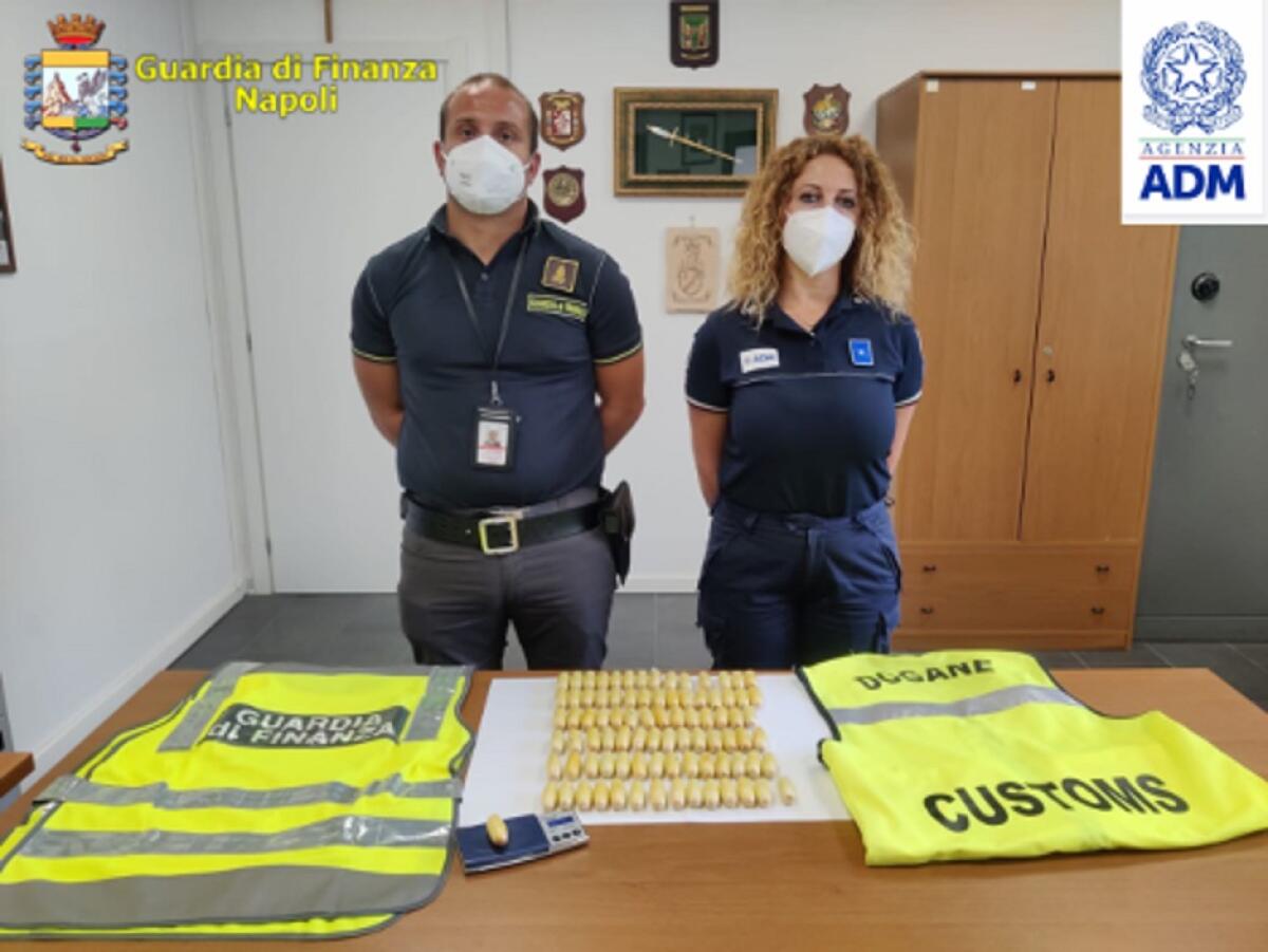 Narcotraffico presso l'Aeroporto di Capodichino, operazione della Guardia di Finanza e dell'Agenzia delle Dogane - 