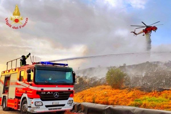 Incendi, numerosi gli interventi dei Vigili del fuoco di Avellino.