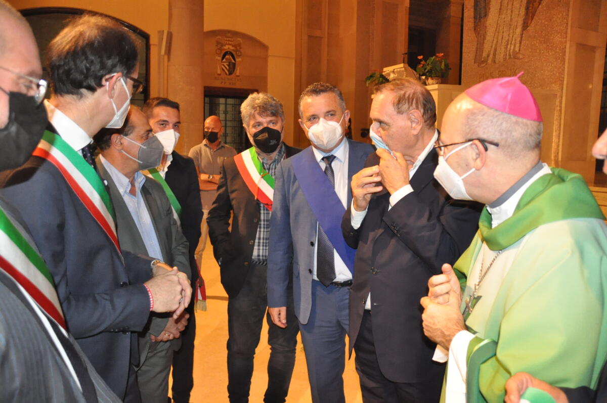 Ricordate le vittime del covid. Commossa testimonianza della vedova di Michele, un cittadino di Arpaia, la vittima del Covid più giovane del Sannio, appena 38 anni - 