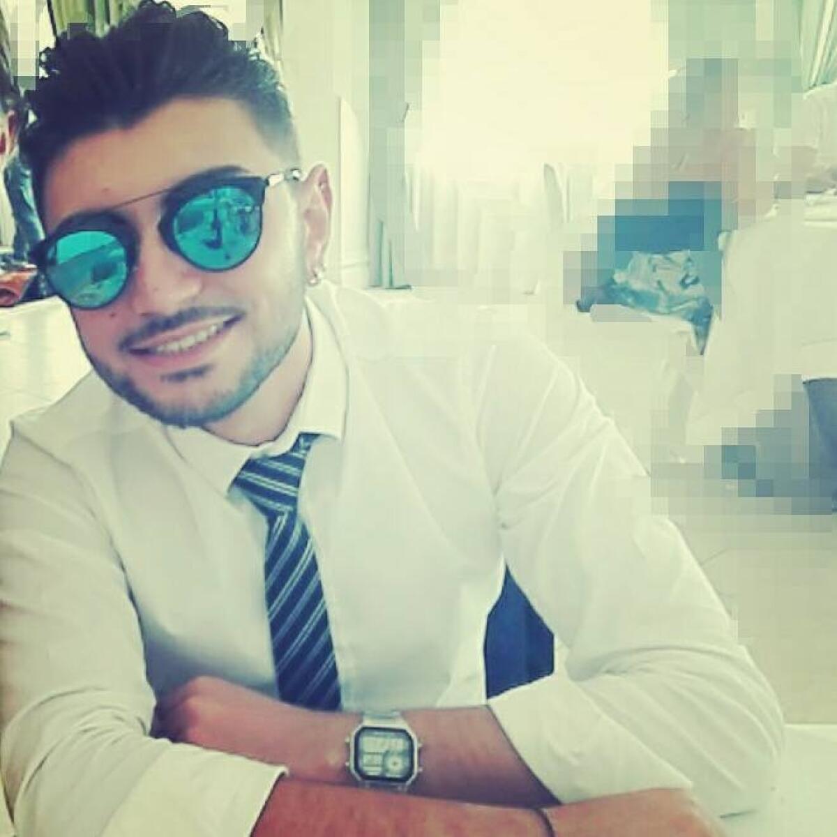 Oggi i funerali di Uri'El De Mercurio, il 23enne vittima di un incidente in moto sabato. La Procura apre un fascicolo contro ignoti - 