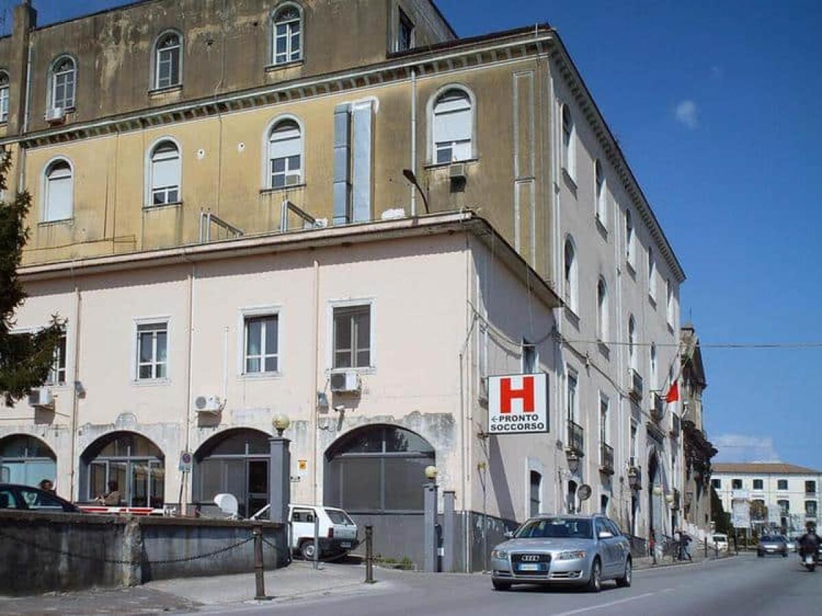 Non si era vaccinata la mamma 38enne di Cava de' Tirreni morta in ospedale - 